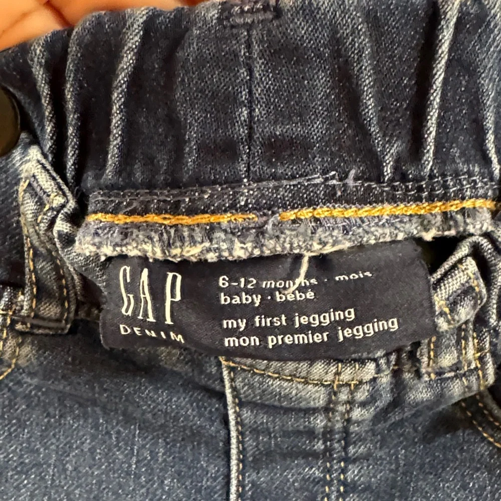 Bundle of 4 Kids Girls Denim Cargo Pants Set Baby Gap, Old Navy size 6-12 month - Picture 3 of 12